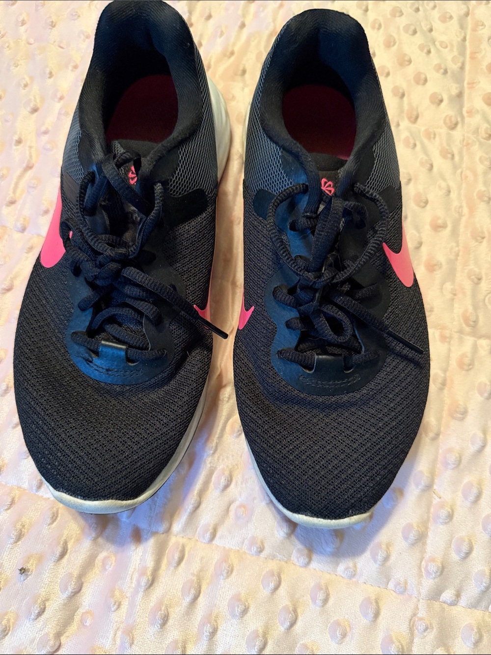 Nike Women’s Black Athletic Sneakers with Pink Swoosh